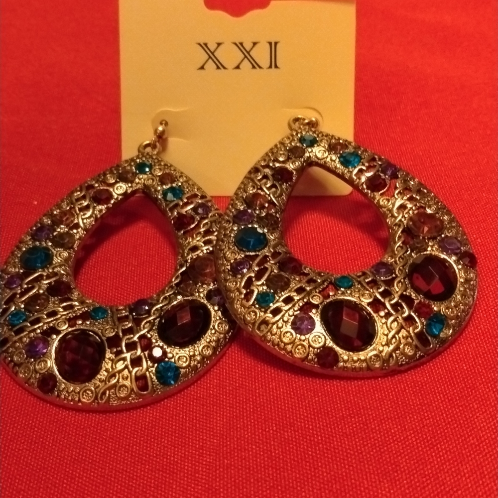 Rhinestones Multicolor Earrings for a  Glamorous Woman 👠